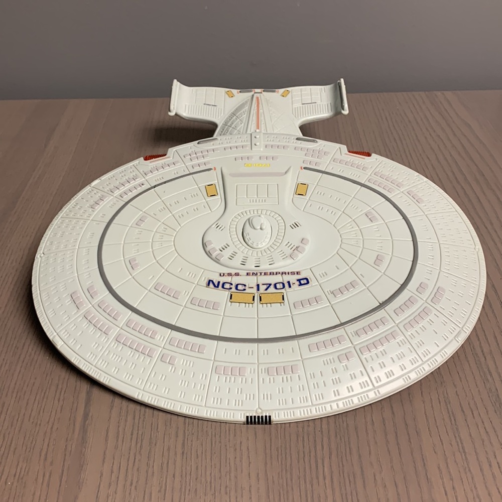 Star Trek USS Enterprise NCC-1701-D Next Generation Incomplete